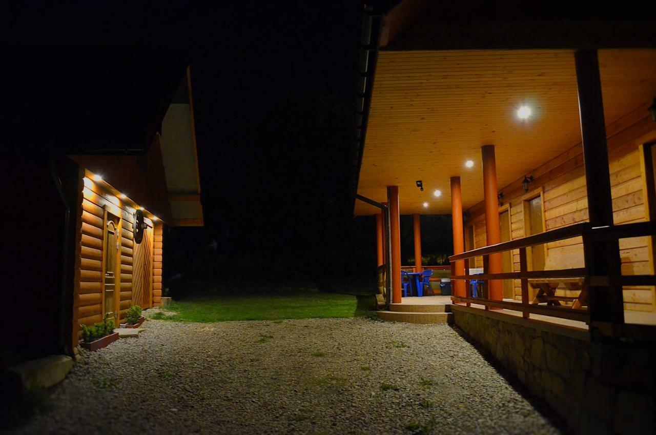 Agroturystyka Pawlikowka Lipinki  ภายนอก รูปภาพ